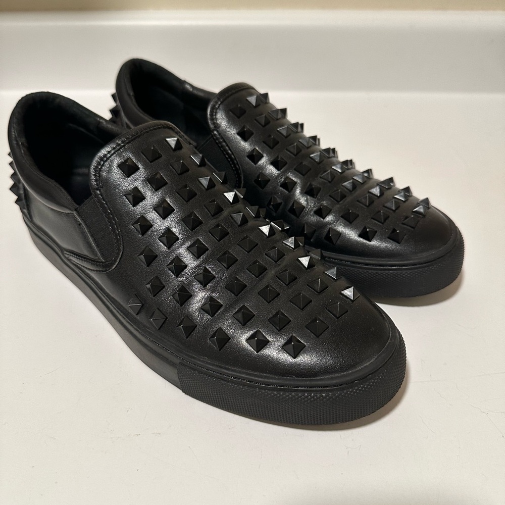Funky dress shoes